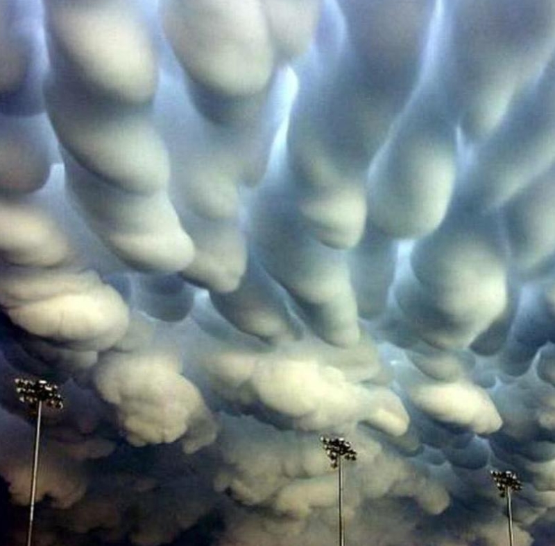 Mammatus Clouds