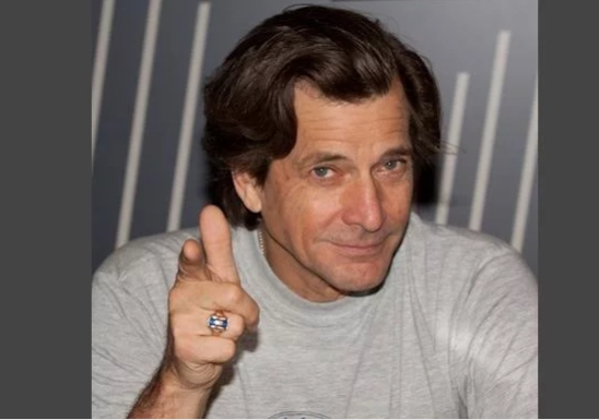 Dirk Benedict