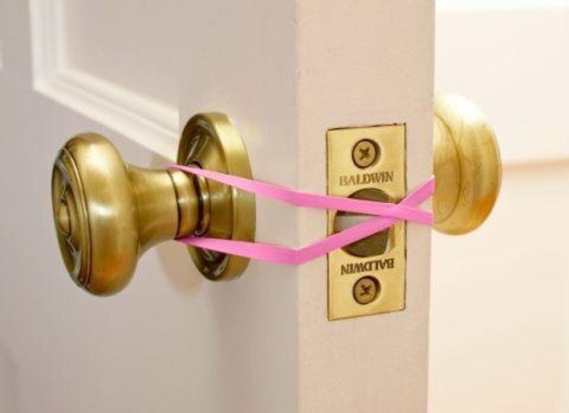 Rubber Band Door Stop