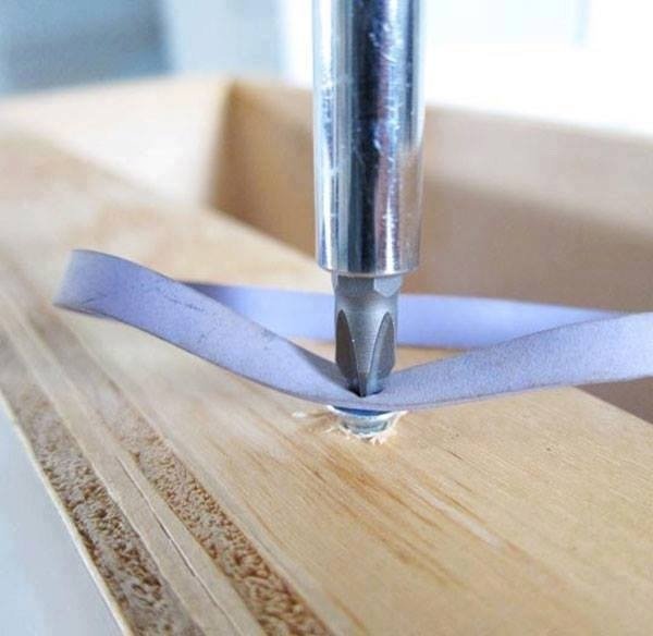 Remove Stripped Screws With Rubber Bands