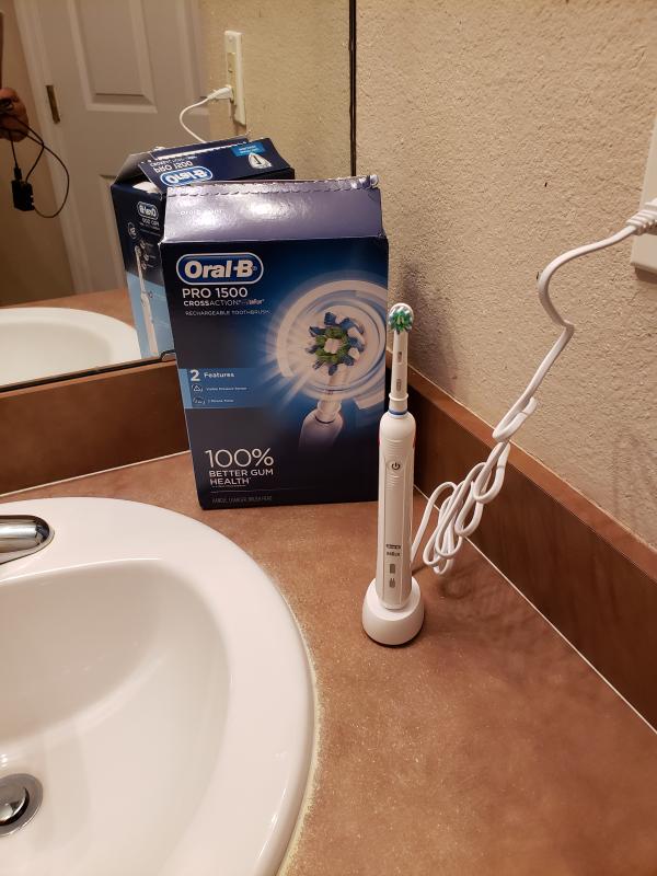 Oral B Pro 1500 CrossAction Electric Toothbrush