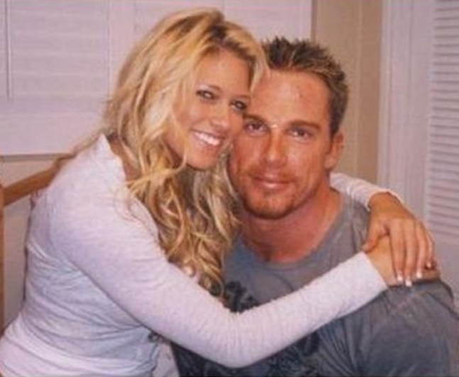 Test and Kelly Kelly