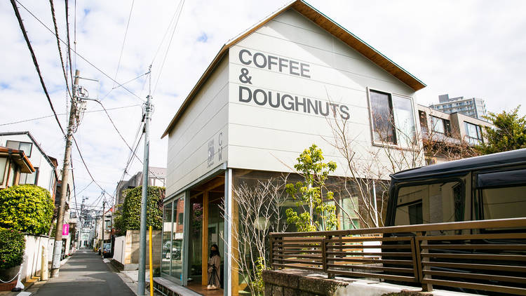 Donut Higuma + Droits du café