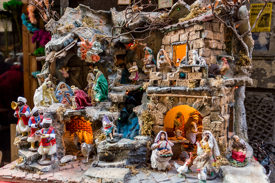The Nativity Scenes In Naples Draw In Huge Crowds