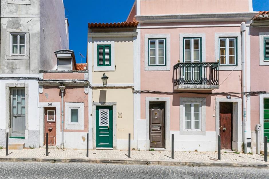 Belem Skinny House in Portugal