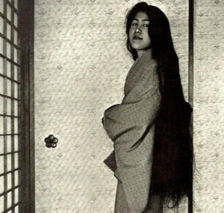 Geisha With No Makeup In 1905